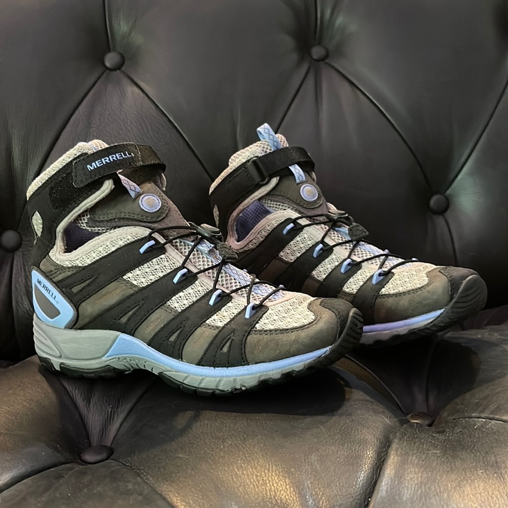 Merrell Avian Light Mid Ventilated Hiking Boots sz 6 shoes EUC Vibram ortholite